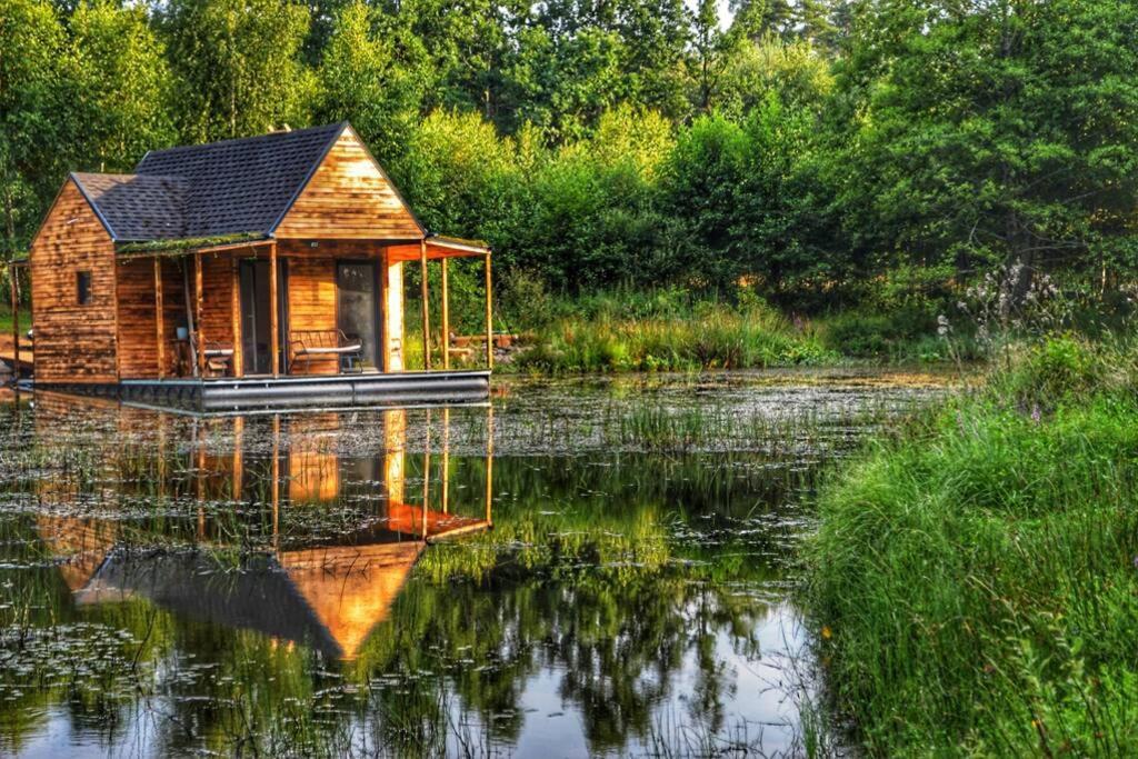 Heather Hut, Off-Grid Cottage On A Pond+2 Ha Darzkowo Eksteriør billede